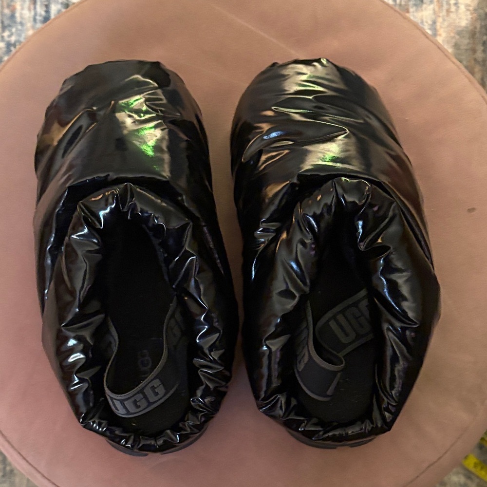 UGG Shiny Black Puffer Slippers